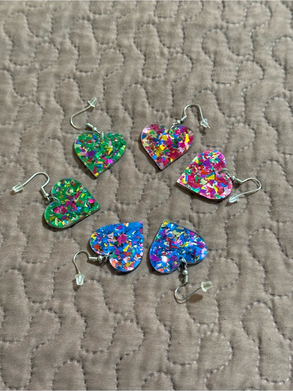 Glitter Heart Dangle Earrings - Multicolor